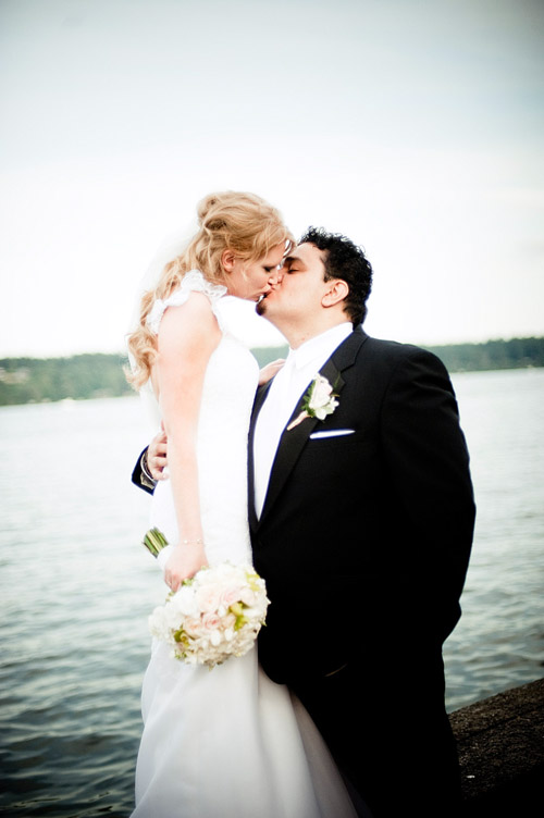 seattle waterfront real wedding at kiana lodge, photo by laurel mcconnell phootgraphy seattle waterfront real wedding at kiana lodge, photo by laurel mcconnell phootgraphy