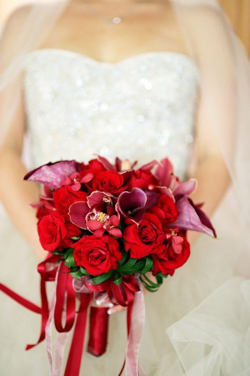 lavish and elegant wedding in Xian China, photos by Chris+Lynn Photography | junebugweddings.com lavish and elegant wedding in Xian China, photos by Chris+Lynn Photography | junebugweddings.com