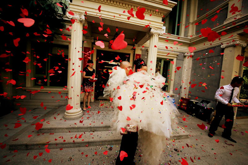 lavish and elegant wedding in Xian China, photos by Chris+Lynn Photography | junebugweddings.com lavish and elegant wedding in Xian China, photos by Chris+Lynn Photography | junebugweddings.com