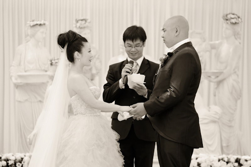 lavish and elegant wedding in Xian China, photos by Chris+Lynn Photography | junebugweddings.com lavish and elegant wedding in Xian China, photos by Chris+Lynn Photography | junebugweddings.com