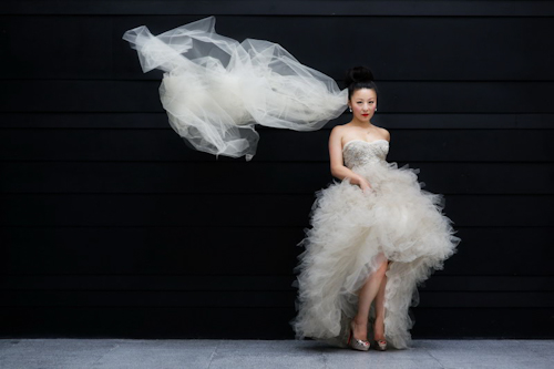 lavish and elegant wedding in Xian China, photos by Chris+Lynn Photography | junebugweddings.com lavish and elegant wedding in Xian China, photos by Chris+Lynn Photography | junebugweddings.com