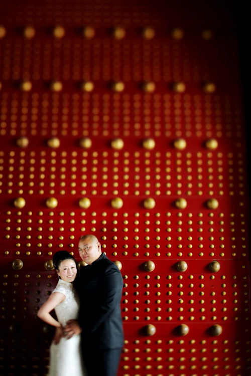 lavish and elegant wedding in Xian China, photos by Chris+Lynn Photography | junebugweddings.com lavish and elegant wedding in Xian China, photos by Chris+Lynn Photography | junebugweddings.com