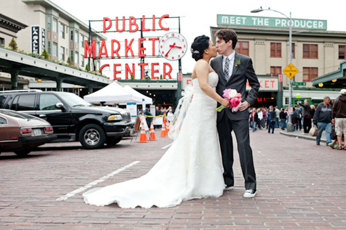 Springtime City Wedding in Seattle, Photos by Persimmon Images Springtime City Wedding in Seattle, Photos by Persimmon Images