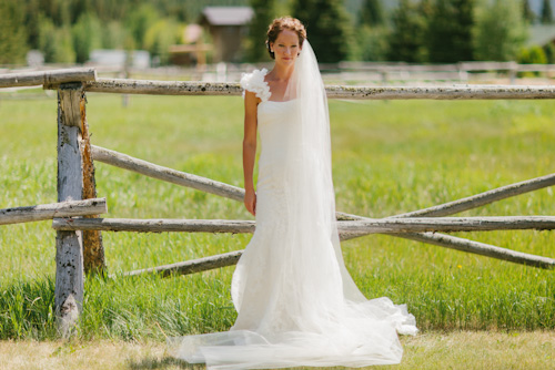 Country wedding in Big Sky, Montana, photos by Hardy Klahold Photography | junebugweddings.com Country wedding in Big Sky, Montana, photos by Hardy Klahold Photography | junebugweddings.com