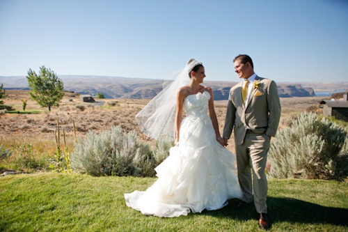 Cave B Winery Wedding in Washington; photos by Belathée Photography | junebugweddings.com Cave B Winery Wedding in Washington; photos by Belathée Photography | junebugweddings.com