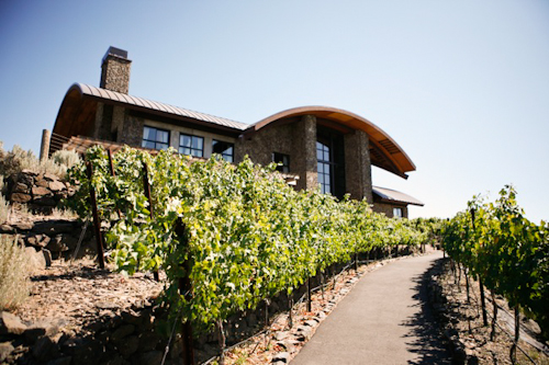 Cave B Winery Wedding in Washington; photos by Belathée Photography | junebugweddings.com Cave B Winery Wedding in Washington; photos by Belathée Photography | junebugweddings.com