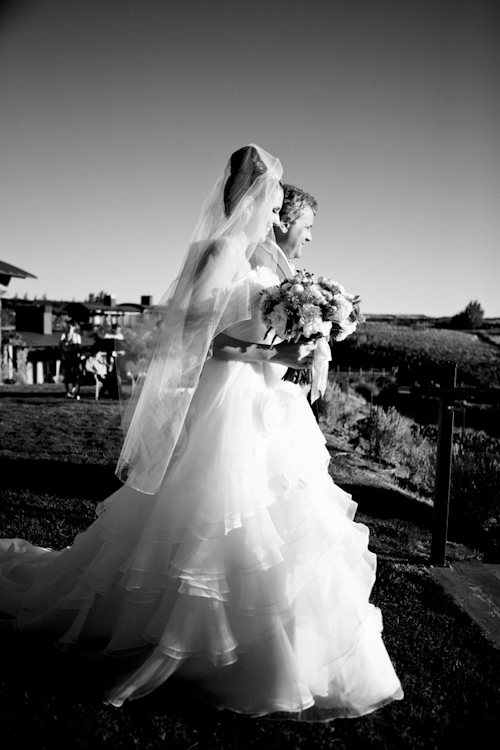Cave B Winery Wedding in Washington; photos by Belathée Photography | junebugweddings.com Cave B Winery Wedding in Washington; photos by Belathée Photography | junebugweddings.com