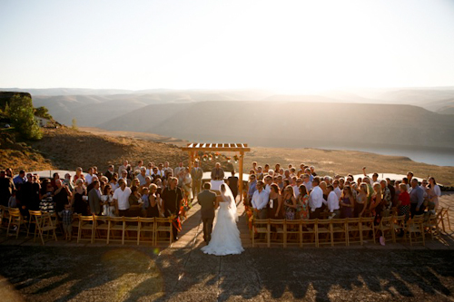 Cave B Winery Wedding in Washington; photos by Belathée Photography | junebugweddings.com Cave B Winery Wedding in Washington; photos by Belathée Photography | junebugweddings.com
