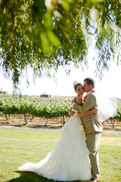 Cave B Winery Wedding in Washington; photos by Belathée Photography | junebugweddings.com Cave B Winery Wedding in Washington; photos by Belathée Photography | junebugweddings.com