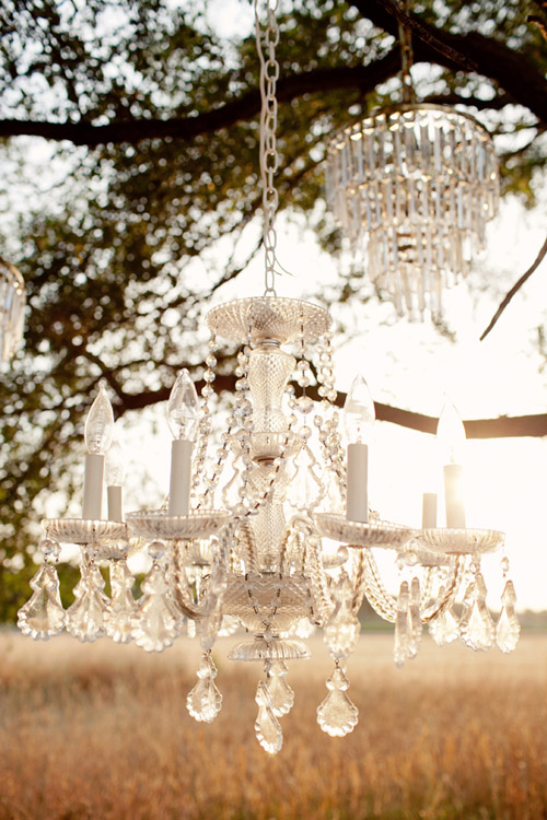 colorful vintage wedding decor rental from Fancy Fray | via junebugweddings.com colorful vintage wedding decor rental from Fancy Fray | via junebugweddings.com