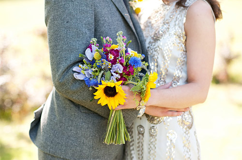 English garden inspired flowers with Jenny Packham gown; photos by Dominique Bader | Junebug Weddings English garden inspired flowers with Jenny Packham gown; photos by Dominique Bader | Junebug Weddings