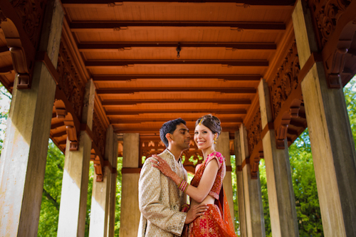 Bright, exuberant Hindu wedding - photos by Cathy and David Photographers | junebugweddings.com Bright, exuberant Hindu wedding - photos by Cathy and David Photographers | junebugweddings.com