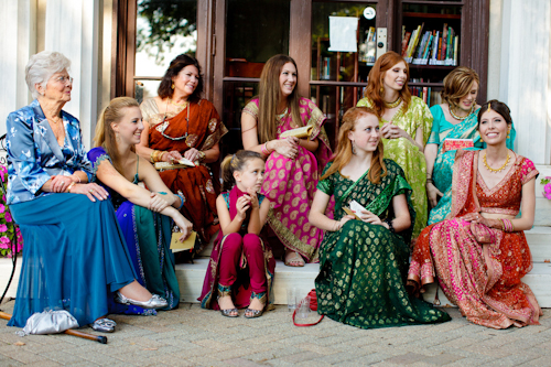 Bright, exuberant Hindu wedding - photos by Cathy and David Photographers | junebugweddings.com Bright, exuberant Hindu wedding - photos by Cathy and David Photographers | junebugweddings.com
