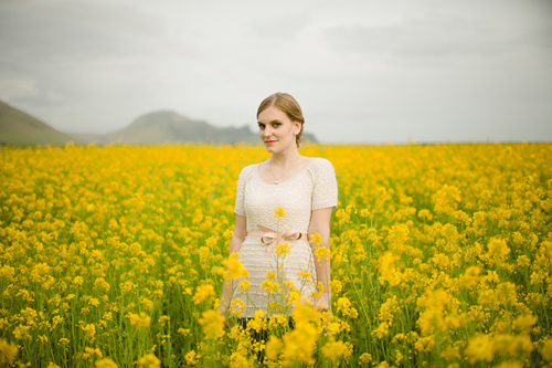 Iceland engagement photos of Caroline and Ben by Nordica Photography | via junebugweddings.com Iceland engagement photos of Caroline and Ben by Nordica Photography | via junebugweddings.com