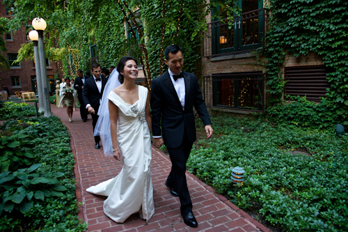 Classic downtown Chicago wedding at The Ivy Room - photos by David Wittig Photography | junebugweddings.com Classic downtown Chicago wedding at The Ivy Room - photos by David Wittig Photography | junebugweddings.com