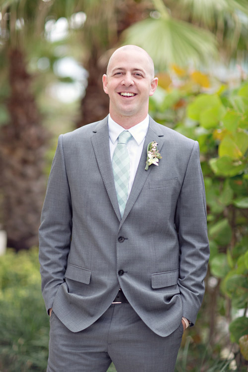 Beach Wedding with muted color palette, Photos by Vitalic Photo | Junebug Weddings Beach Wedding with muted color palette, Photos by Vitalic Photo | Junebug Weddings