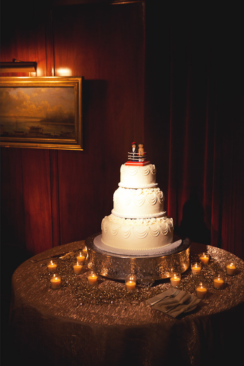 New Year's Eve wedding at Los Angeles Athletic Club, photos by Callaway Gable | junebugweddings.com New Year's Eve wedding at Los Angeles Athletic Club, photos by Callaway Gable | junebugweddings.com