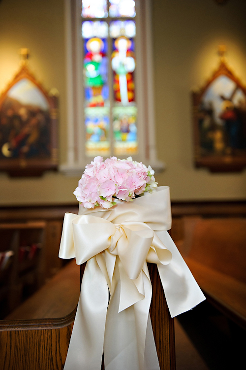 Wedding at Basilica of the Sacred Heart, Notre Dame Cathedral - photos by Browne Photography | junebugweddings.com Wedding at Basilica of the Sacred Heart, Notre Dame Cathedral - photos by Browne Photography | junebugweddings.com