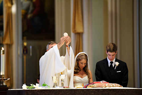 Wedding at Basilica of the Sacred Heart, Notre Dame Cathedral - photos by Browne Photography | junebugweddings.com Wedding at Basilica of the Sacred Heart, Notre Dame Cathedral - photos by Browne Photography | junebugweddings.com