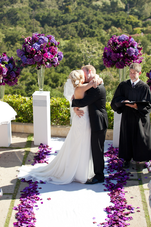 California estate wedding with elegant purple color palette, photos by Stephanie Hogue Photography | junebugweddings.com California estate wedding with elegant purple color palette, photos by Stephanie Hogue Photography | junebugweddings.com
