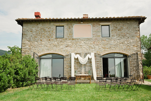 Italian villa wedding in Tuscany | junebugweddings.com Italian villa wedding in Tuscany | junebugweddings.com