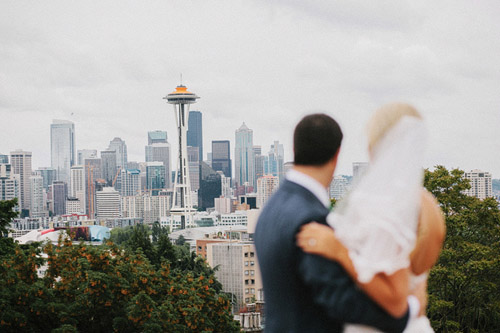 Colorful modern Seattle wedding, photos by Benj Haisch | Junebug Weddings Colorful modern Seattle wedding, photos by Benj Haisch | Junebug Weddings