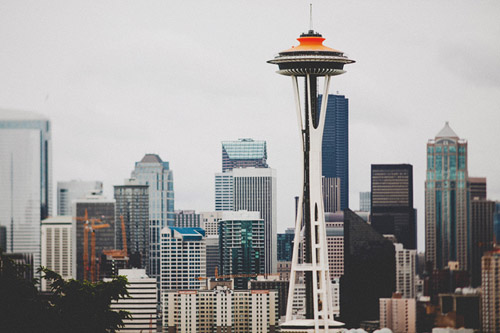 Colorful modern Seattle wedding, photos by Benj Haisch | Junebug Weddings Colorful modern Seattle wedding, photos by Benj Haisch | Junebug Weddings