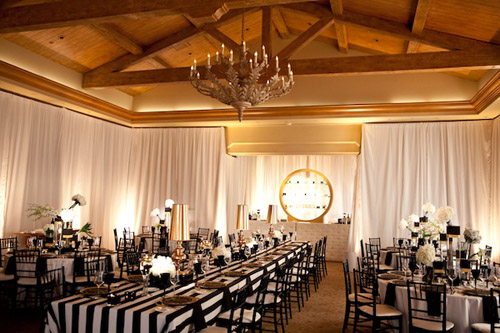glamorous black, white and gold wedding at The resort at Pelican Hill, photo by APictureLife Photography | junebugweddings.com glamorous black, white and gold wedding at The resort at Pelican Hill, photo by APictureLife Photography | junebugweddings.com