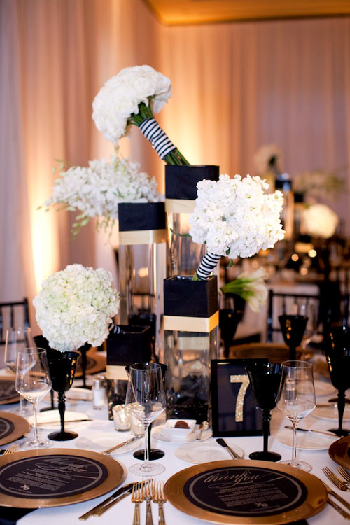 glamorous black, white and gold wedding at The resort at Pelican Hill, photo by APictureLife Photography | junebugweddings.com glamorous black, white and gold wedding at The resort at Pelican Hill, photo by APictureLife Photography | junebugweddings.com