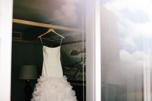 Modern chic wedding at the Viceroy Miami, photo by Becca Borge Photography | junebugweddings.com Modern chic wedding at the Viceroy Miami, photo by Becca Borge Photography | junebugweddings.com