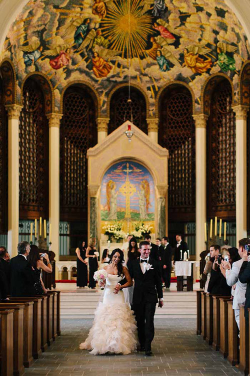 Modern chic wedding at the Viceroy Miami, photo by Becca Borge Photography | junebugweddings.com Modern chic wedding at the Viceroy Miami, photo by Becca Borge Photography | junebugweddings.com