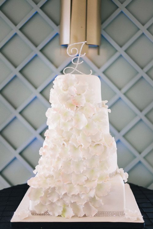 Modern chic wedding at the Viceroy Miami, photo by Becca Borge Photography | junebugweddings.com Modern chic wedding at the Viceroy Miami, photo by Becca Borge Photography | junebugweddings.com