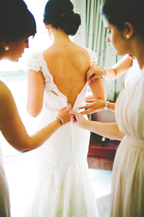 Classic and elegant ivory, blush and gold wedding in Miami, FL - photo by Tina Bass Photography | junebugweddings.com Classic and elegant ivory, blush and gold wedding in Miami, FL - photo by Tina Bass Photography | junebugweddings.com
