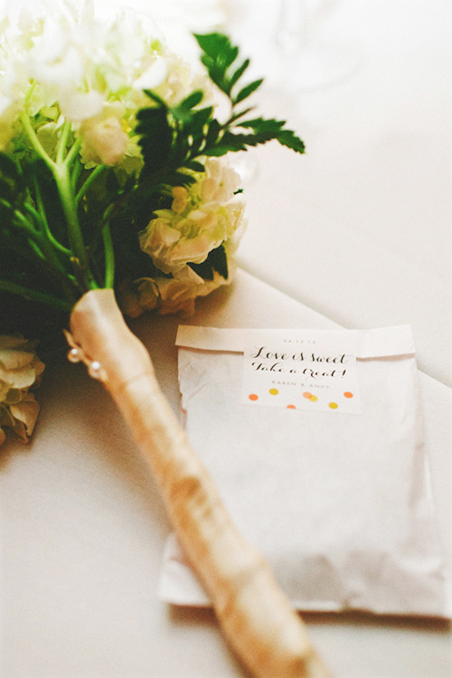 Classic and elegant ivory, blush and gold wedding in Miami, FL - photo by Tina Bass Photography | junebugweddings.com Classic and elegant ivory, blush and gold wedding in Miami, FL - photo by Tina Bass Photography | junebugweddings.com