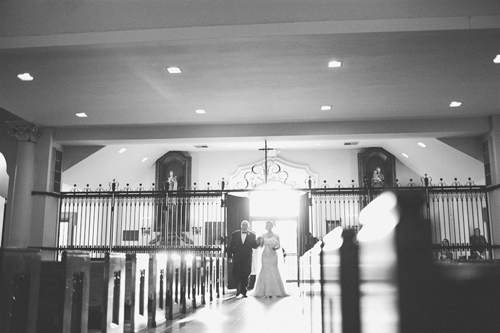 Classic and elegant ivory, blush and gold wedding in Miami, FL - photo by Tina Bass Photography | junebugweddings.com Classic and elegant ivory, blush and gold wedding in Miami, FL - photo by Tina Bass Photography | junebugweddings.com