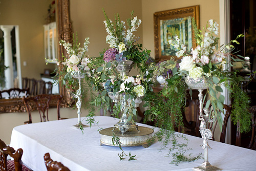 Elegant wedding at Louisiana Private Estate with photos by Courtney Dellafiora | junebugweddings.com Elegant wedding at Louisiana Private Estate with photos by Courtney Dellafiora | junebugweddings.com