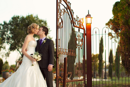 Bright wedding at The Gage Hotel in Marathon, Texas - photos by Spink Studio | junebugweddings.com Bright wedding at The Gage Hotel in Marathon, Texas - photos by Spink Studio | junebugweddings.com