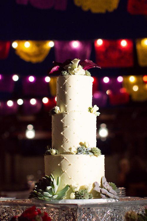 Bright wedding at The Gage Hotel in Marathon, Texas - photos by Spink Studio | junebugweddings.com Bright wedding at The Gage Hotel in Marathon, Texas - photos by Spink Studio | junebugweddings.com
