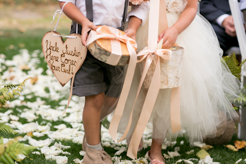 Garden Wedding at Medicine Creek Winery - photos by Jessica Hill Photography | junebugweddings.com Garden Wedding at Medicine Creek Winery - photos by Jessica Hill Photography | junebugweddings.com