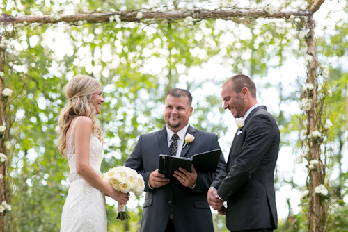 Garden Wedding at Medicine Creek Winery - photos by Jessica Hill Photography | junebugweddings.com Garden Wedding at Medicine Creek Winery - photos by Jessica Hill Photography | junebugweddings.com