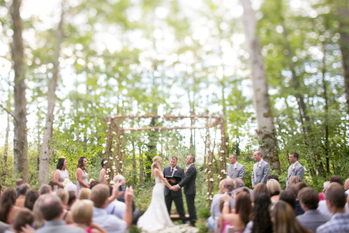 Garden Wedding at Medicine Creek Winery - photos by Jessica Hill Photography | junebugweddings.com Garden Wedding at Medicine Creek Winery - photos by Jessica Hill Photography | junebugweddings.com