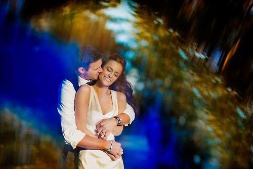 Lake Tahoe, Nevada modern wedding, photo by Mauricio Arias of Chrisman Studios | junebugweddings.com Lake Tahoe, Nevada modern wedding, photo by Mauricio Arias of Chrisman Studios | junebugweddings.com