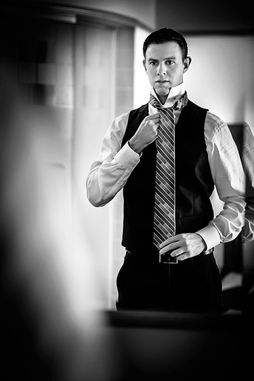Lake Tahoe, Nevada modern wedding, photo by Mauricio Arias of Chrisman Studios | junebugweddings.com Lake Tahoe, Nevada modern wedding, photo by Mauricio Arias of Chrisman Studios | junebugweddings.com