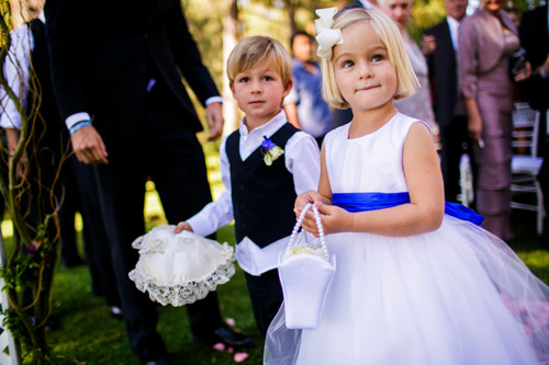 Lake Tahoe, Nevada modern wedding, photo by Mauricio Arias of Chrisman Studios | junebugweddings.com Lake Tahoe, Nevada modern wedding, photo by Mauricio Arias of Chrisman Studios | junebugweddings.com