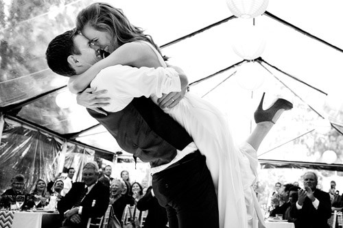 Lake Tahoe, Nevada modern wedding, photo by Mauricio Arias of Chrisman Studios | junebugweddings.com Lake Tahoe, Nevada modern wedding, photo by Mauricio Arias of Chrisman Studios | junebugweddings.com