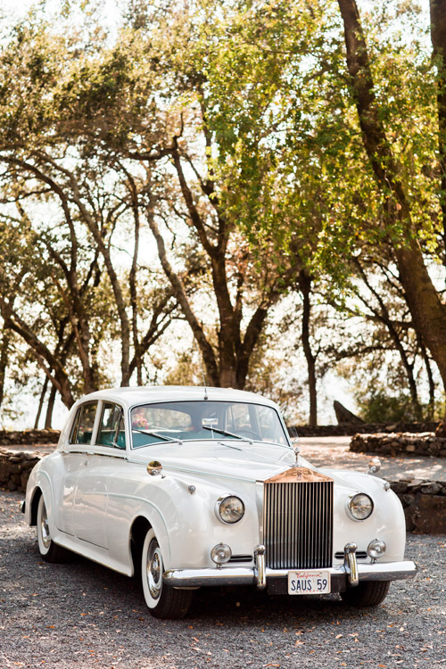 purple, green and white vineyard wedding at Chalk Hill Estate in Sonoma - photo by Cliff Brunk | via junebugweddings.com | via junebugweddings.com purple, green and white vineyard wedding at Chalk Hill Estate in Sonoma - photo by Cliff Brunk | via junebugweddings.com