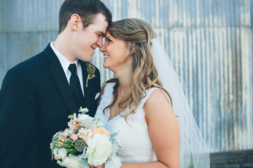 rustic cream and burlap California ranch wedding - photo by Kate Miller Photography | via junebugweddings.com rustic cream and burlap California ranch wedding - photo by Kate Miller Photography | via junebugweddings.com