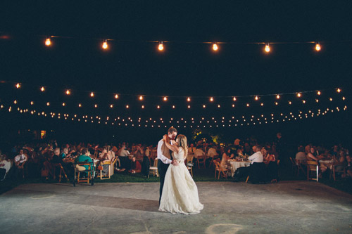 rustic cream and burlap California ranch wedding - photo by Kate Miller Photography | via junebugweddings.com rustic cream and burlap California ranch wedding - photo by Kate Miller Photography | via junebugweddings.com