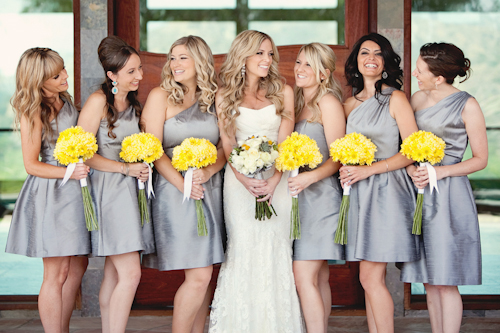 Yellow and white modern decor at Santiago Canyon Estate from April Smith & Co. Photography | junebugweddings.com Yellow and white modern decor at Santiago Canyon Estate from April Smith & Co. Photography | junebugweddings.com