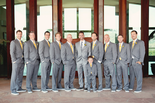 Yellow and white modern decor at Santiago Canyon Estate from April Smith & Co. Photography | junebugweddings.com Yellow and white modern decor at Santiago Canyon Estate from April Smith & Co. Photography | junebugweddings.com